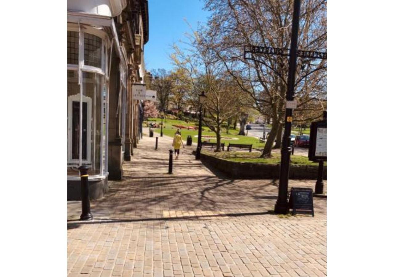 Perfectly Located 4 Storey Townhouse With 2 Parking Spaces In Central Harrogate Dış mekan fotoğraf